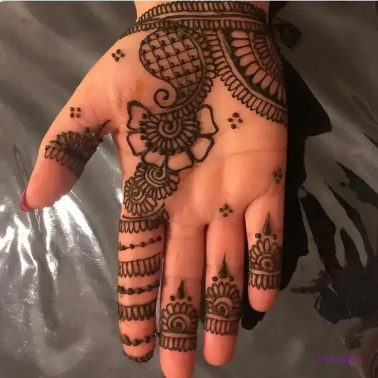 Baby Girl Cute Mehndi Designs For Kids