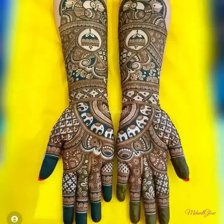 Beautiful Mehndi Designs Front Hand