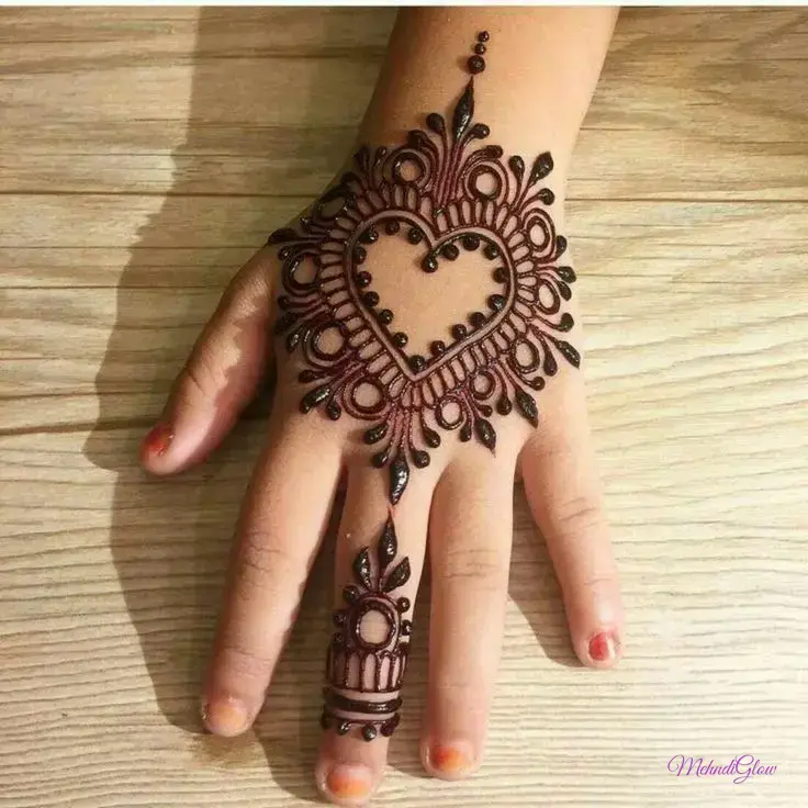 Cute Easy Mehndi Designs For Kids Front Hand