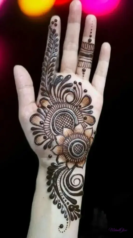 Cute Easy Mehndi Designs For Kids Front