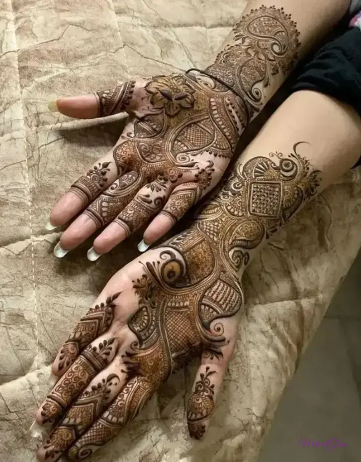 Front Hand Simple Mehndi Design