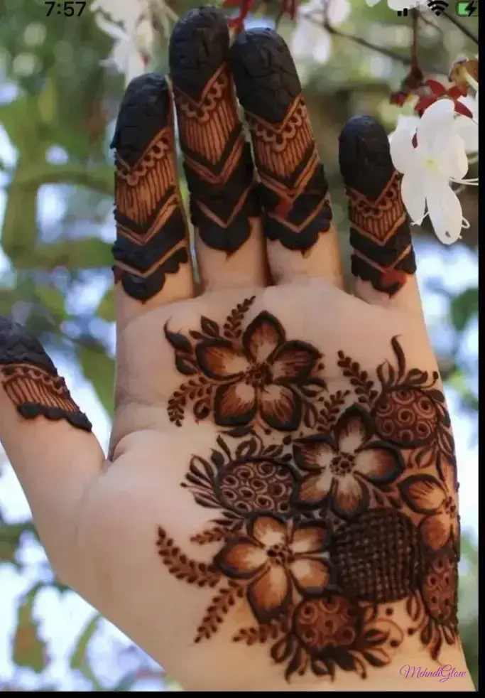 Leaf Mehndi Designs For Front Hand