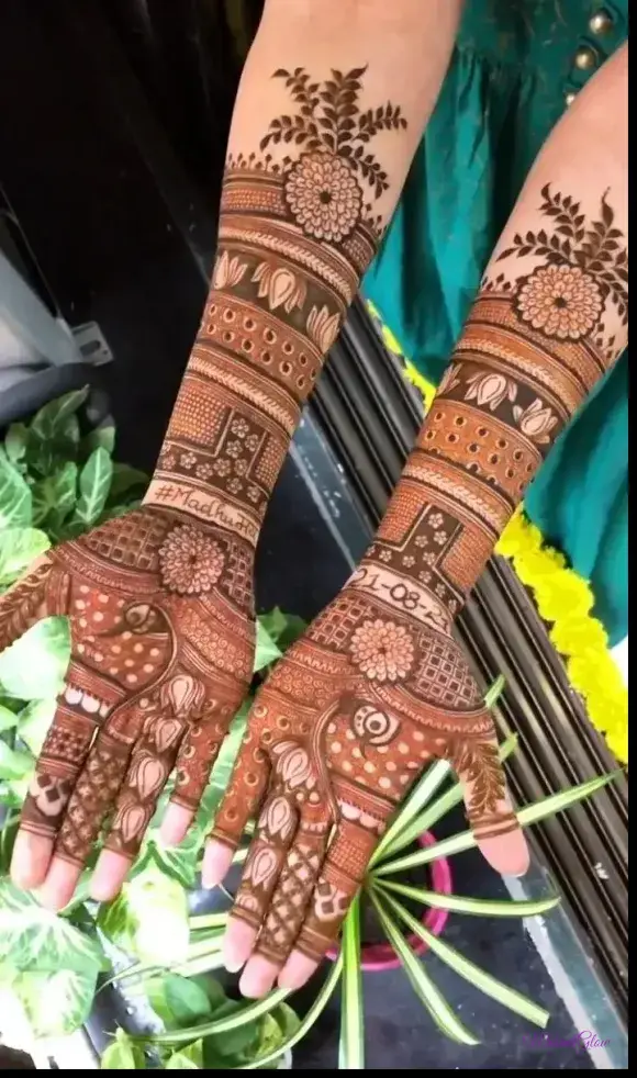 Mehndi Designs Front Hand