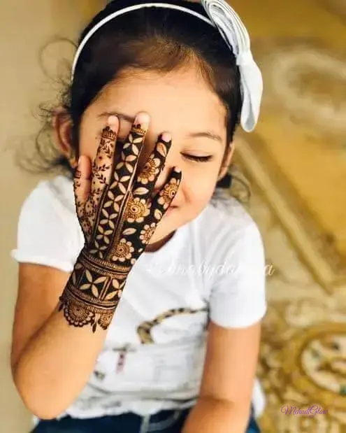 Small Mehndi Designs For Kids