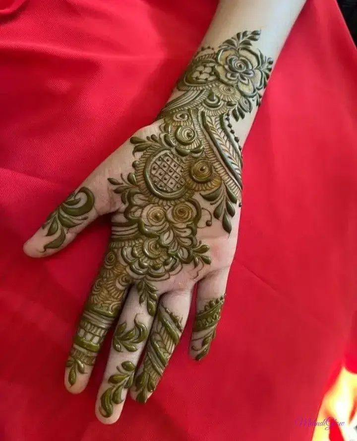 Very Easy Mehndi Designs For Kids